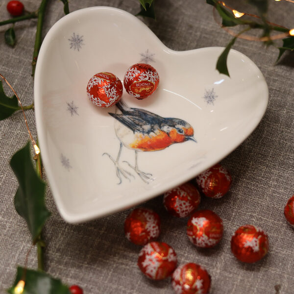 Robin with Snowflakes Heart Dish