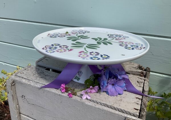 Auricula Porcelain Cake Stand side view